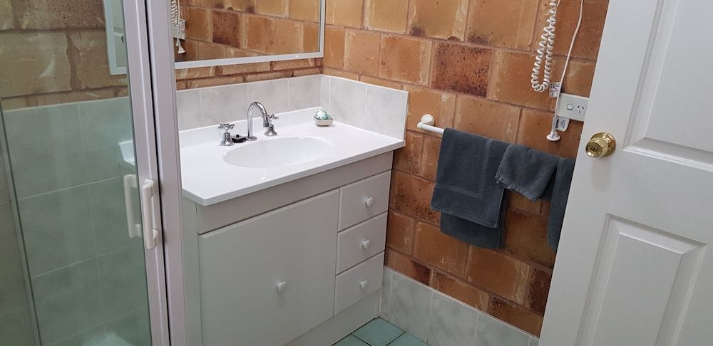 Darling River Motel Executive Double or Twin Room 6