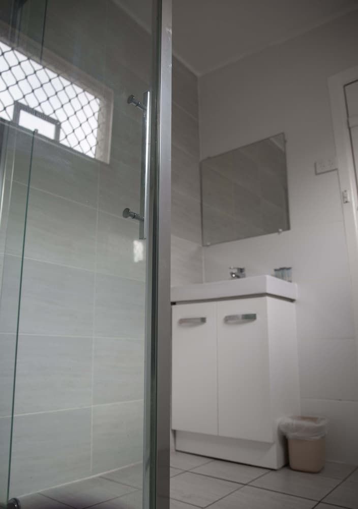 Darling River Motel Deluxe Double or Twin Room 5