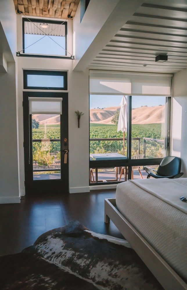 Geneseo Inn Country Roads 10