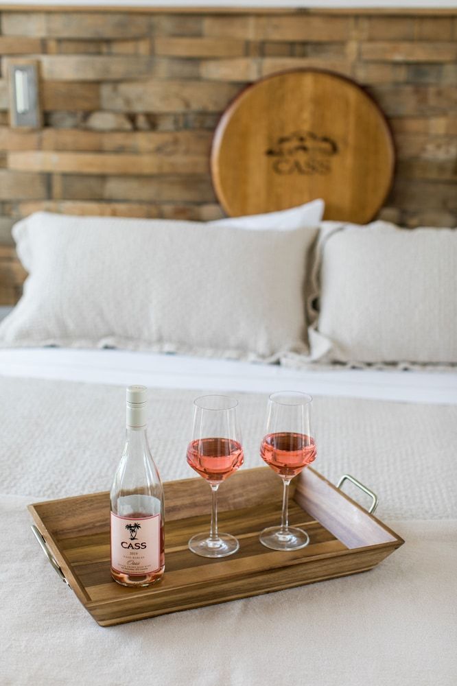 Geneseo Inn Country Roads 3