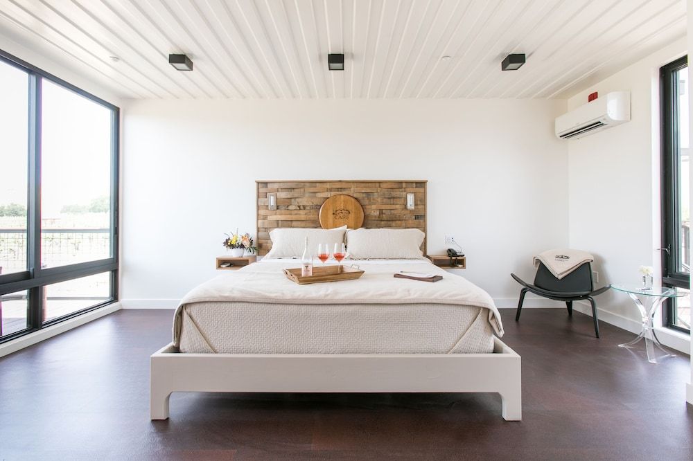 Geneseo Inn Country Roads 2