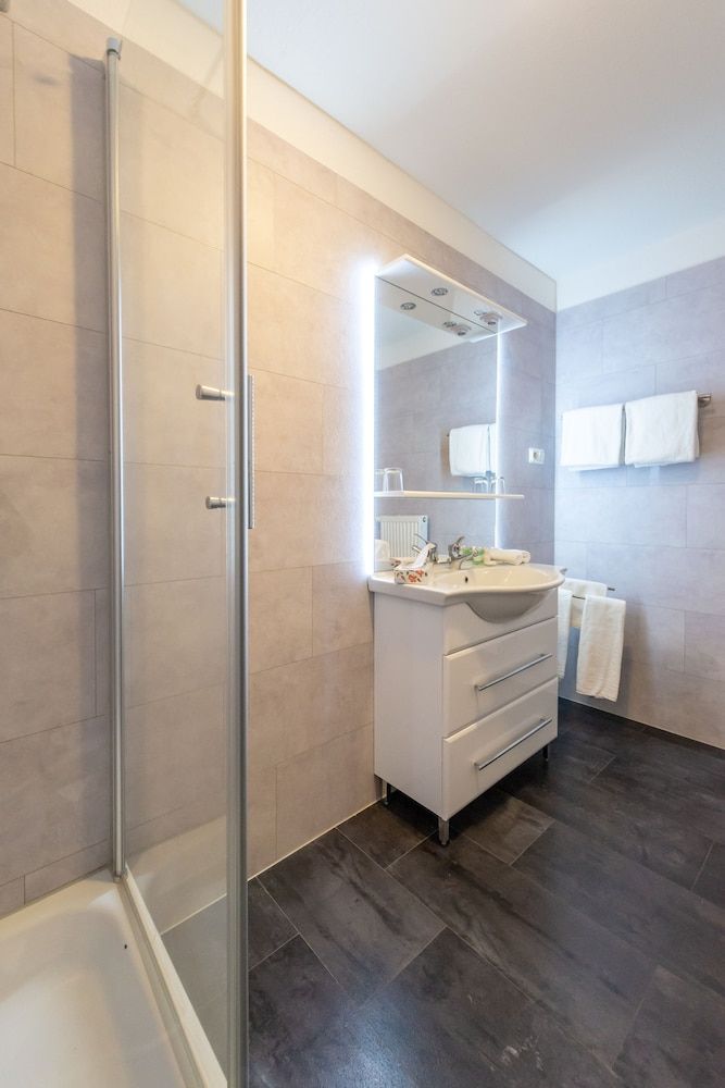 Boardinghouse Burgpark Basic Double Room Single Use 10