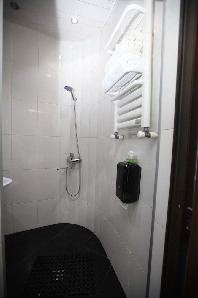 Silver Hotel Twin Room 4