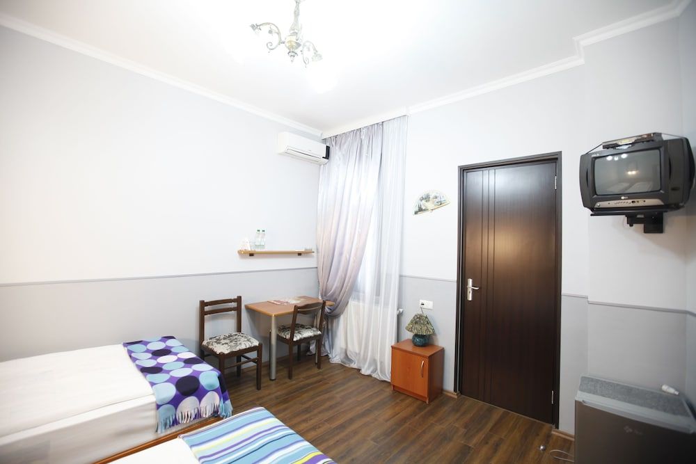 Silver Hotel Twin Room 5