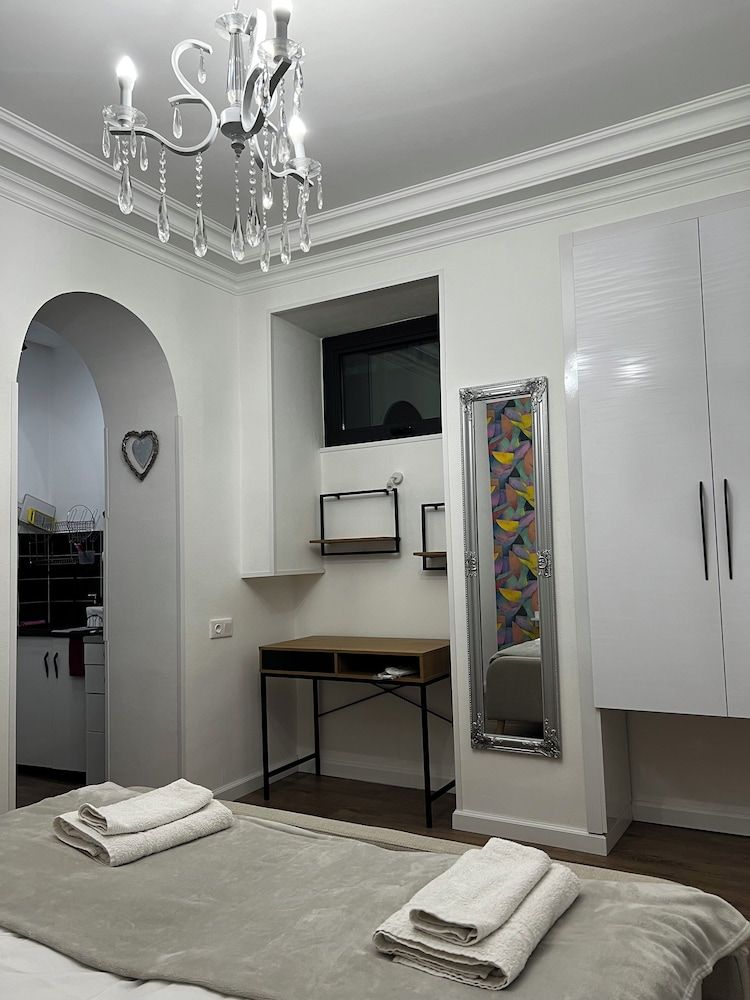 Silver Hotel Deluxe Apartment 10