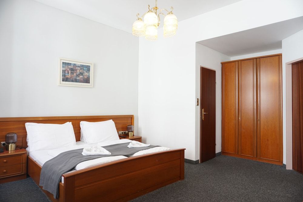 undefined Hotel Pension Lumes - Self Check-In 4