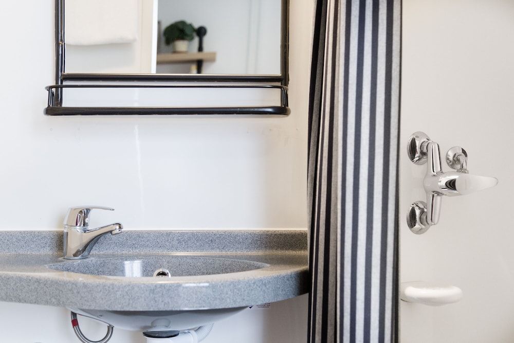 Generator Hamburg Deluxe Twin Room 4