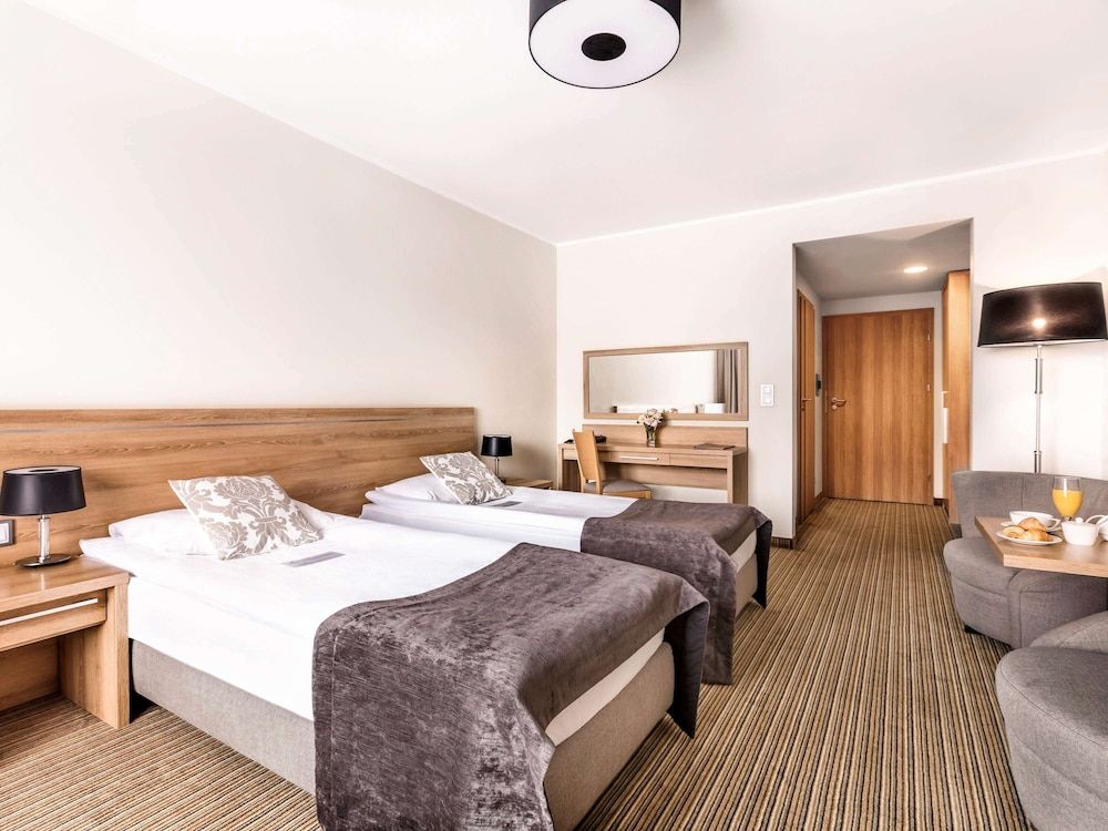 Mercure Wiazowna Brant