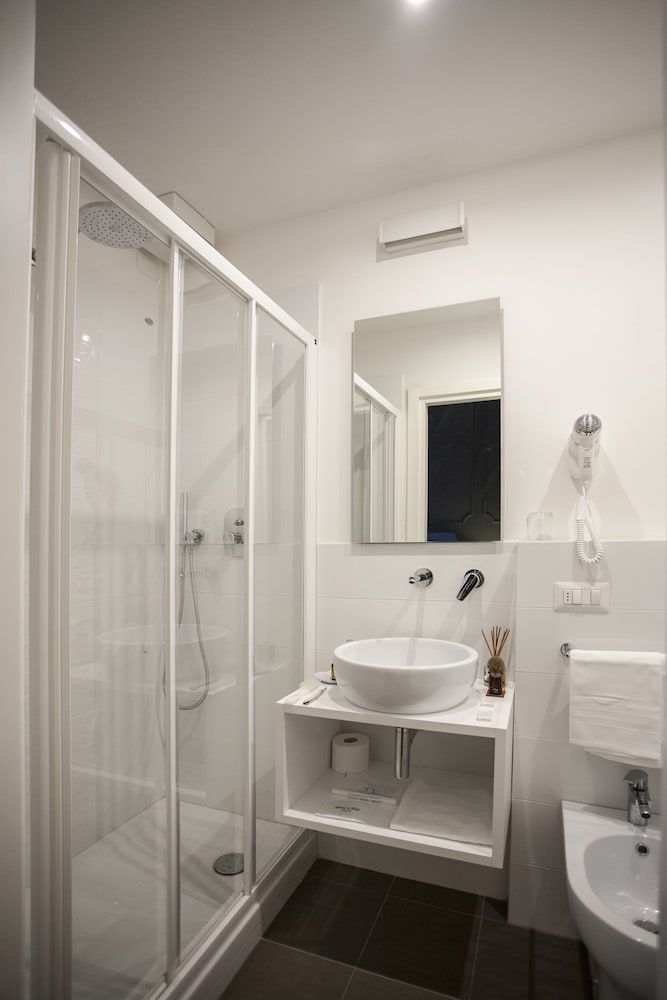 Hotel Il Sole Standard Triple Room 9