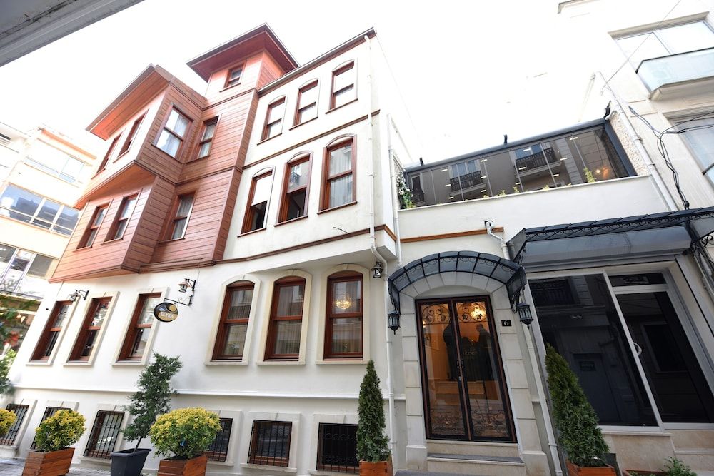 undefined Elyka Hotel 6