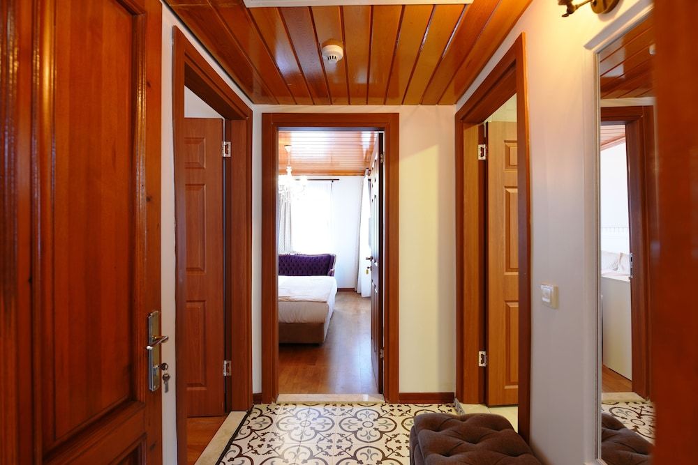 undefined Elyka Hotel 5