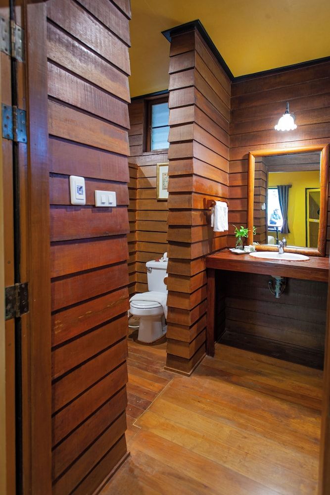 Baan Krating Phuket Resort Deluxe Room 6