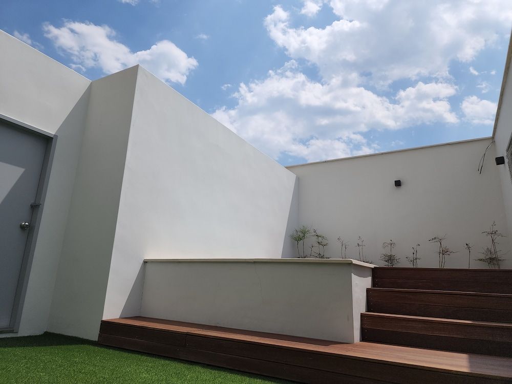 Jinhae InterCity Hotel VIP Terrace Jacuzzi 5