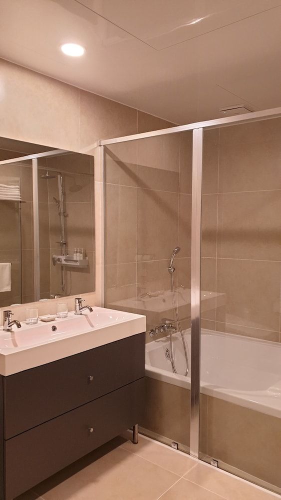 Jinhae InterCity Hotel VIP Twin Terrace Jacuzzi 5