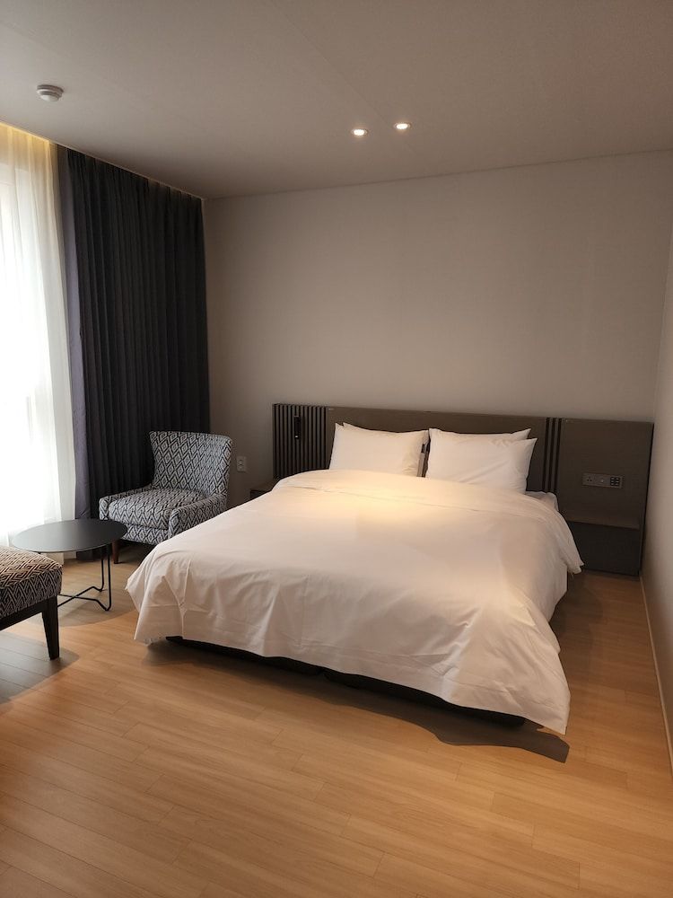 Jinhae InterCity Hotel