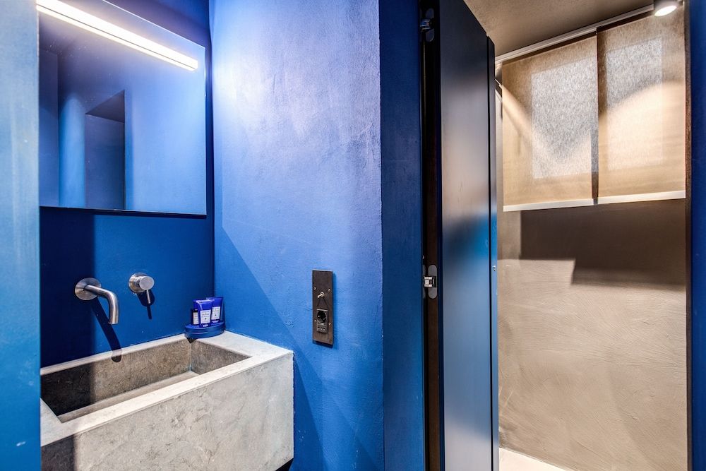 Elysium Suites Collection Standard Double Room 4