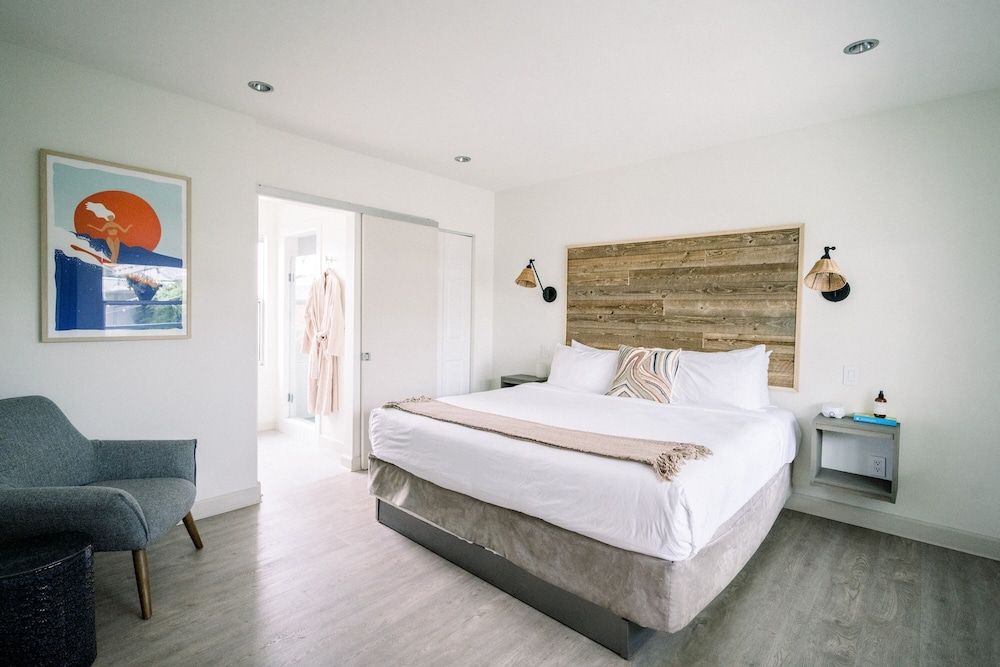 SCP Seven4One Studio Suite, 1 King Bed with Sofa bed, Sea Facing