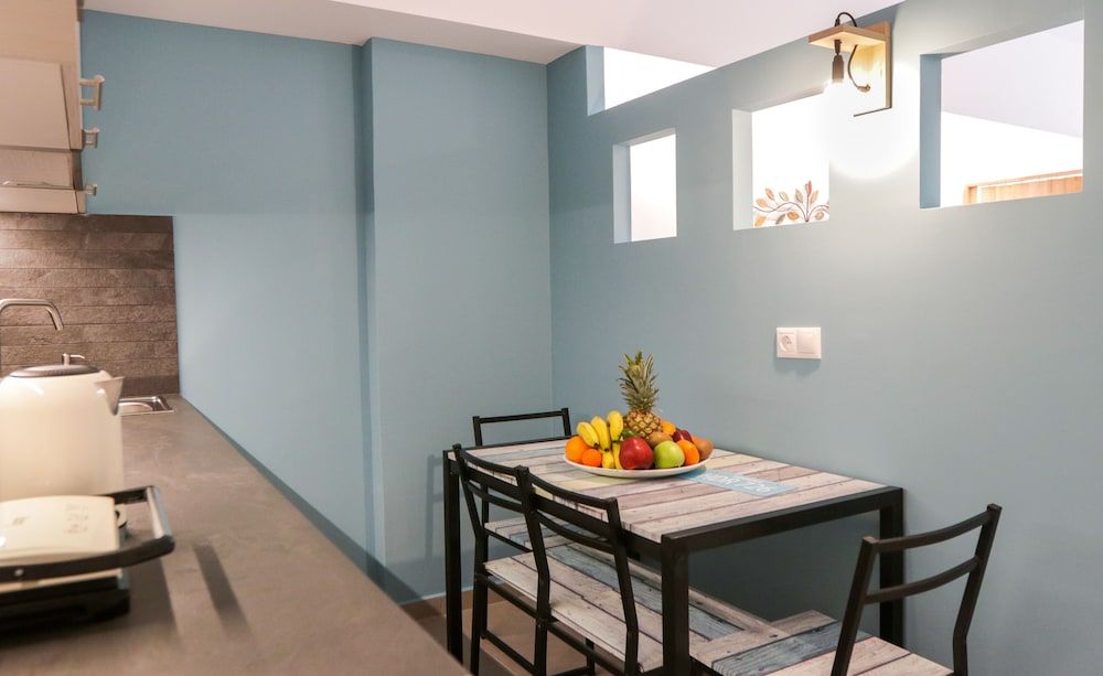 V36 Suites Suite, Balcony (Prestige) 10