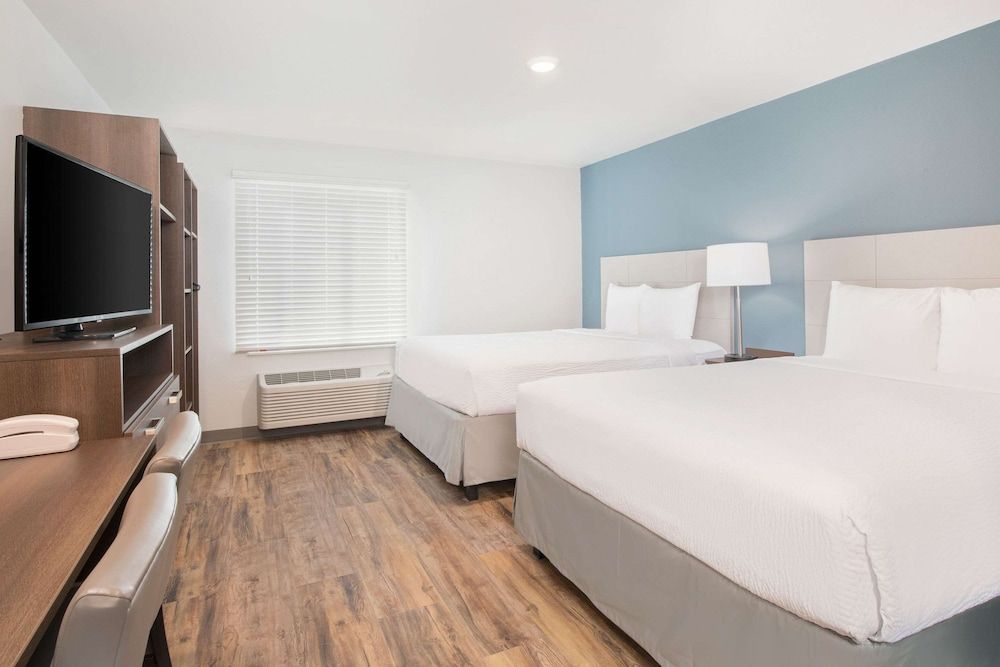Room, 2 Queen Beds, Accessible, Non Smoking
