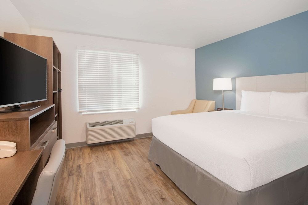 Standard Room, 1 Queen Bed, Non Smoking