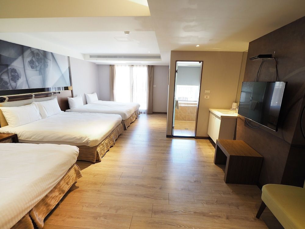 Kailan Hotel Family Studio Suite, Multiple Beds