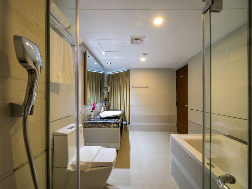 Grand Palace Hotel & Resorts Sylhet Grand Suite 5