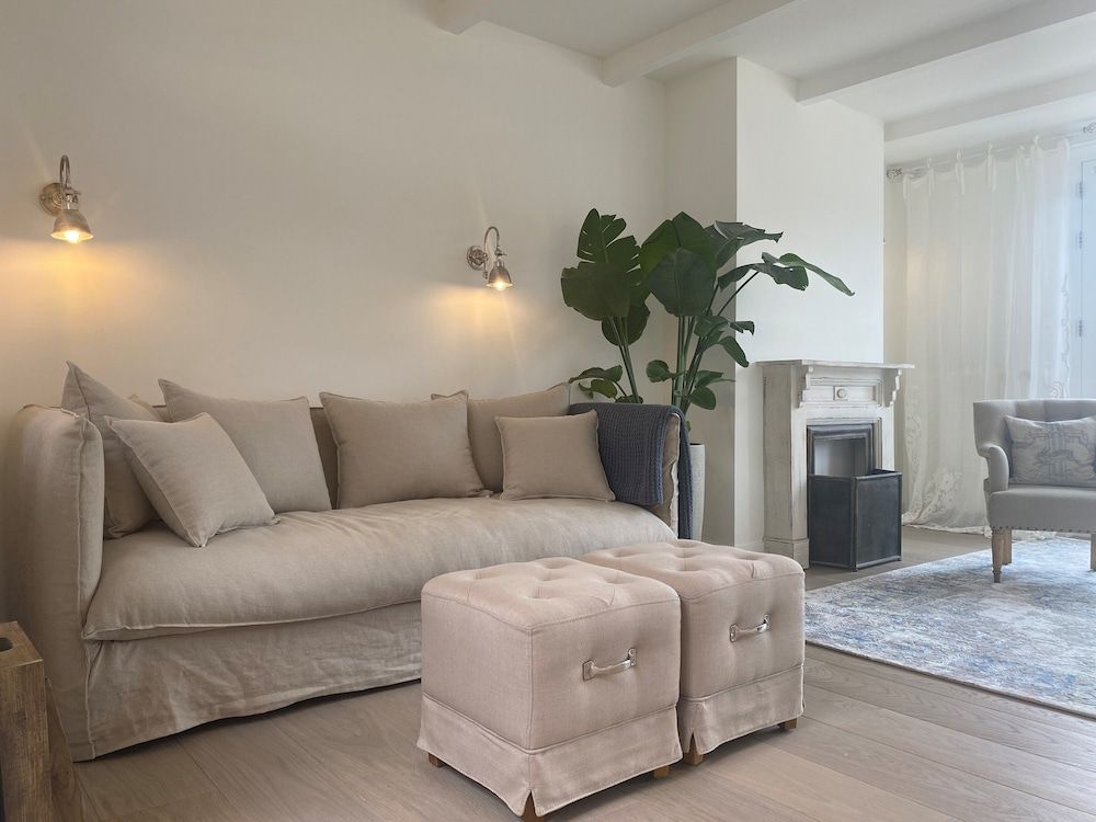 Bed and Breakfast Amsterdam Family Suite, Kitchen, Canal View 23