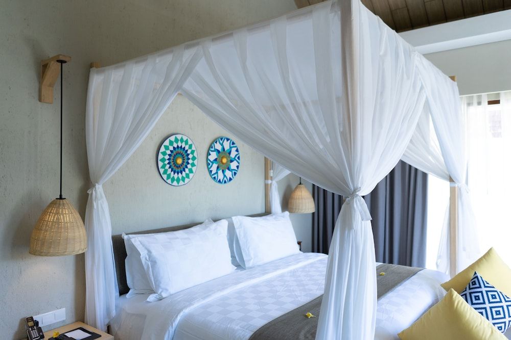 The Kayana Beach Lombok Deluxe Villa with Private Pool 2