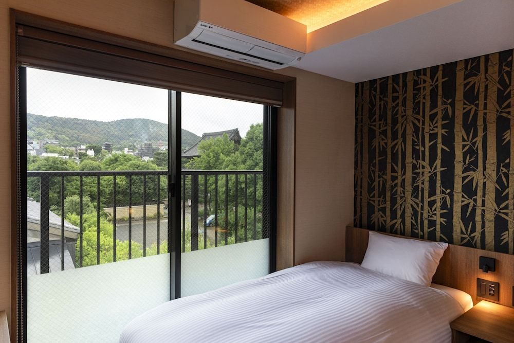 Rinn Gion Kenninji Japanese Triple Room 9