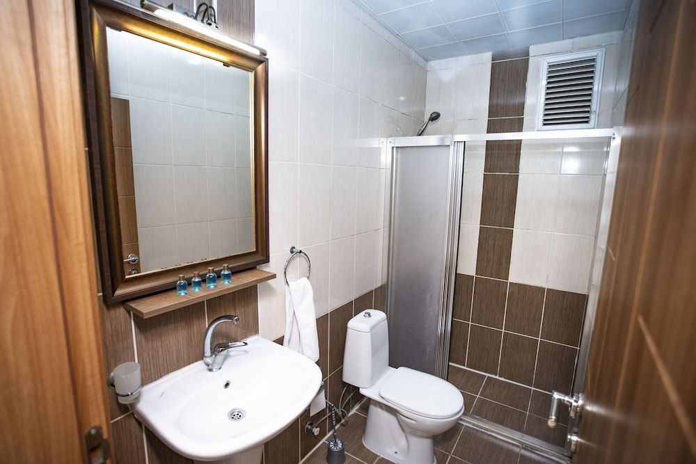 Nova Suite Hotel Deluxe Suite 4