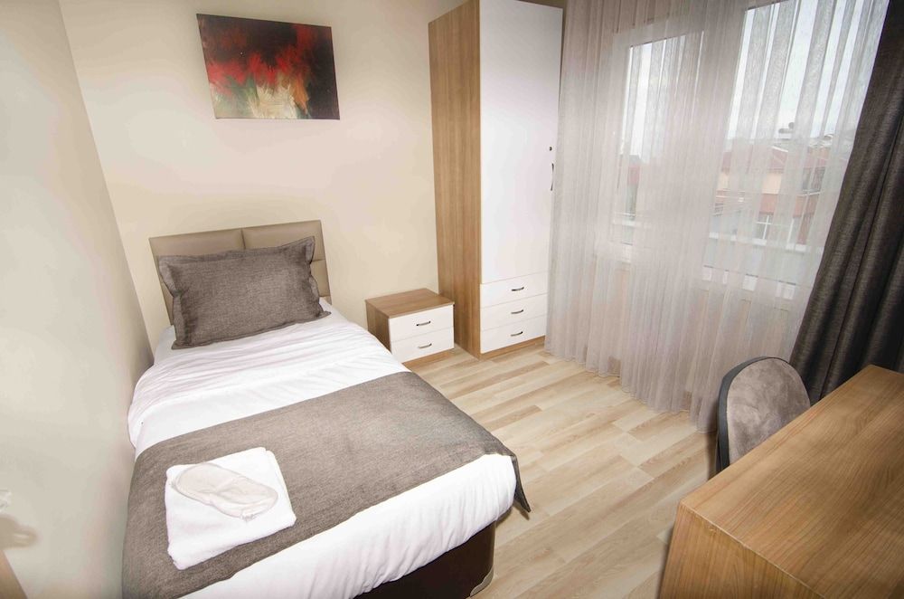 Nova Suite Hotel Deluxe Suite