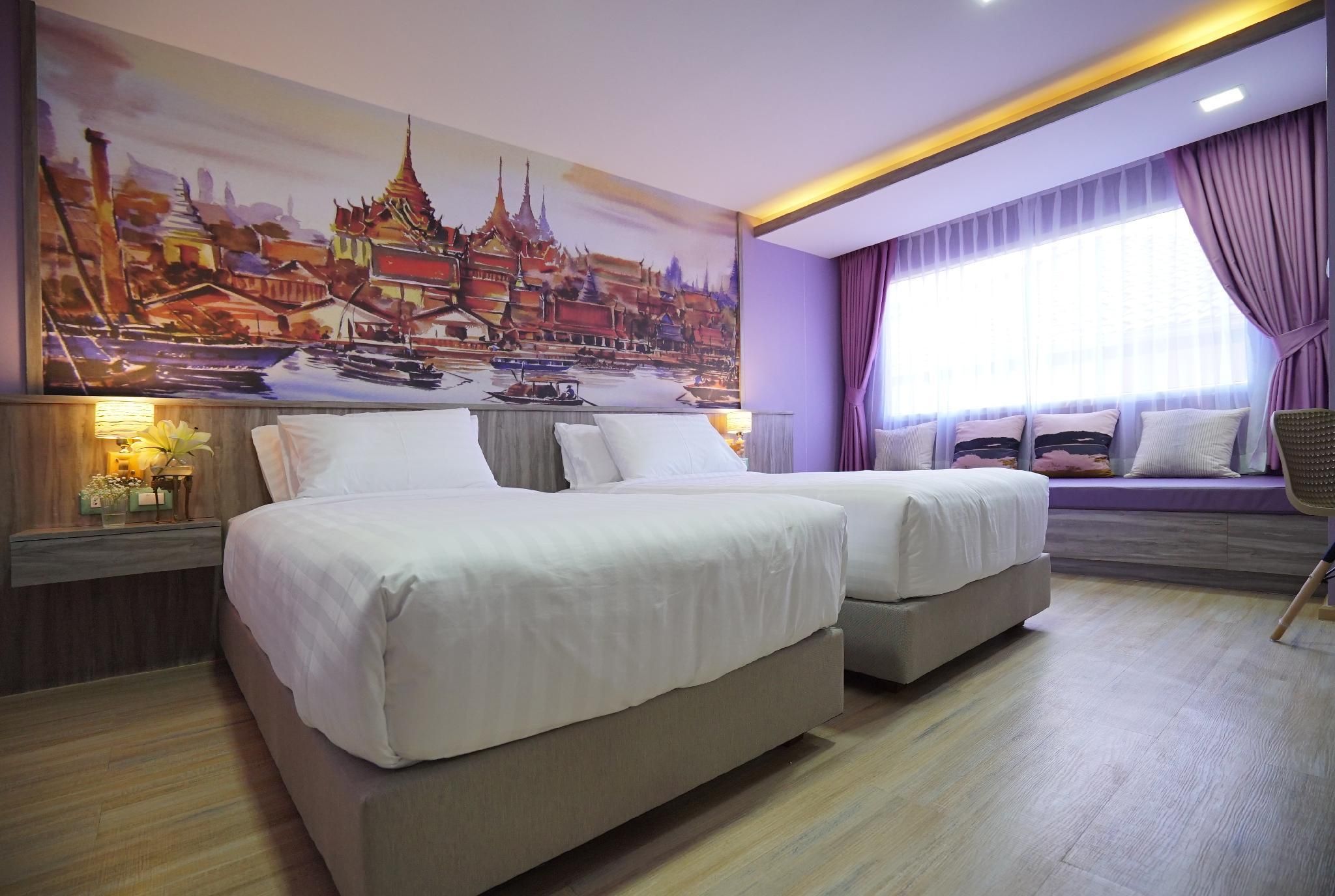 Twin Bed Deluxe Room