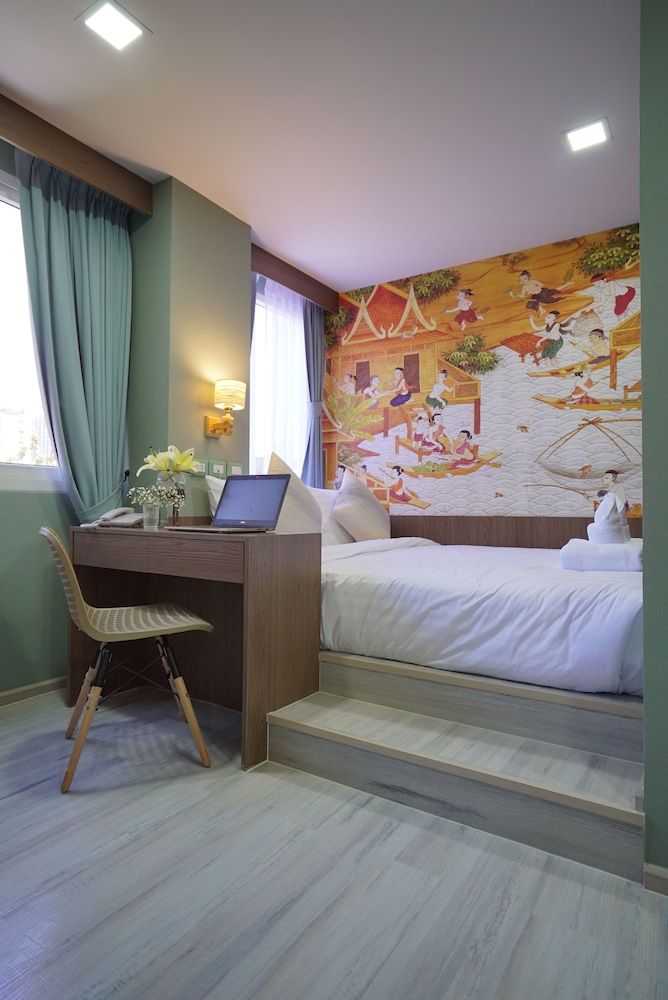 undefined The Qube Fifty Hotel 6