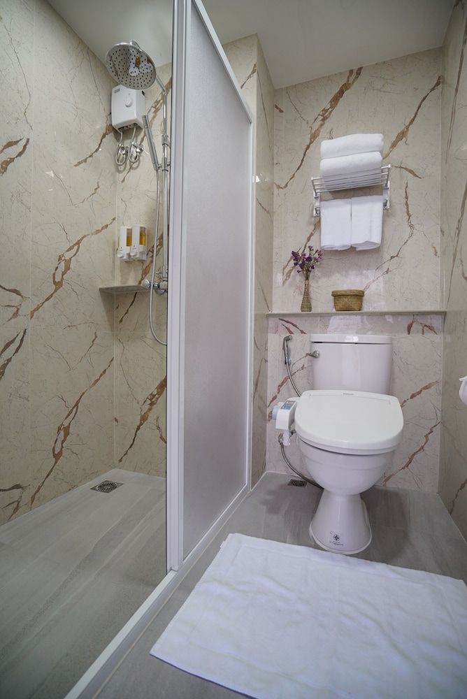 undefined The Qube Fifty Hotel 8