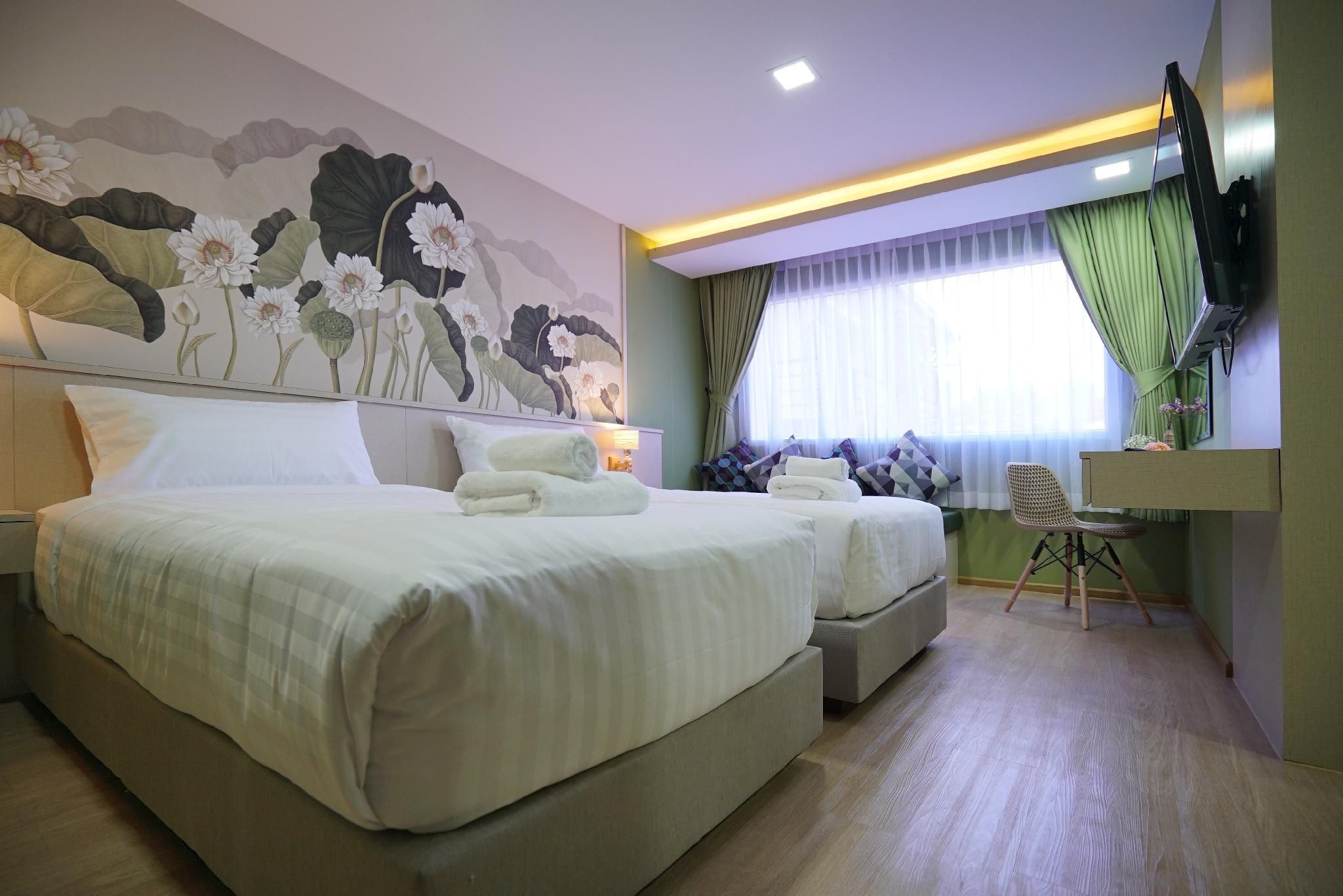 Twin Bed Deluxe Room