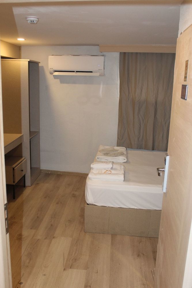 undefined The Lola Hotel