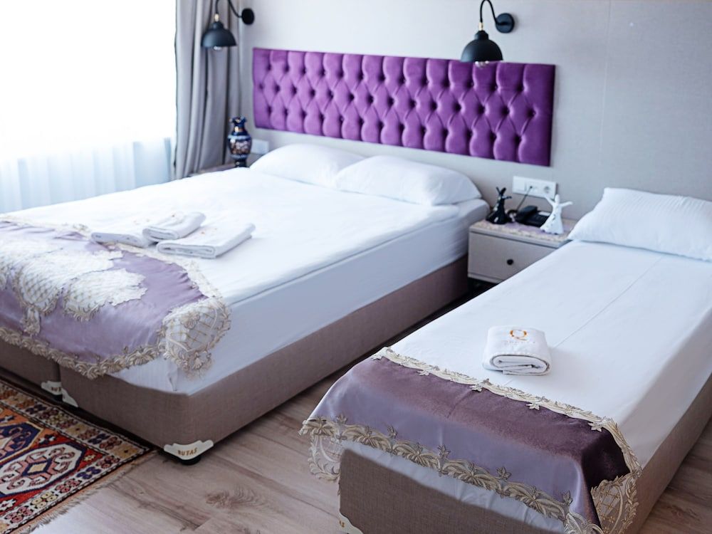 undefined The Lola Hotel 2