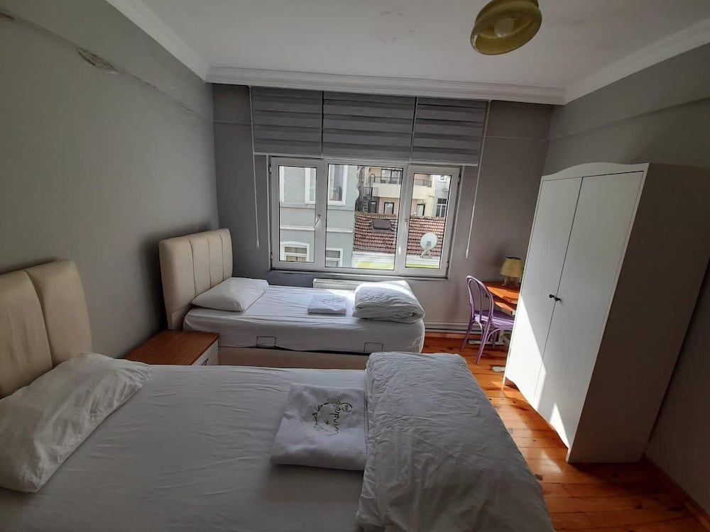 undefined Windrose Hostel 2