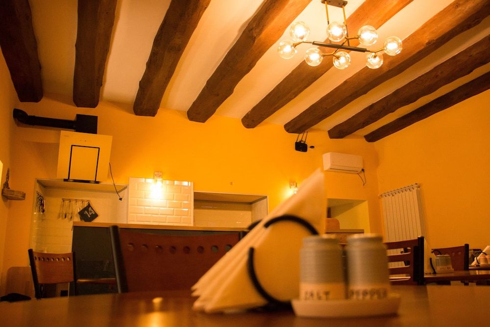 Mariam R Standard Triple Room 11