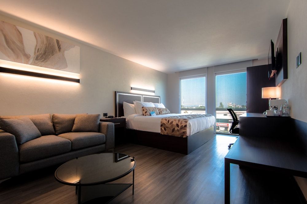 Sleep Inn Guadalajara Galerias Room, 1 King Bed, Non Smoking 5
