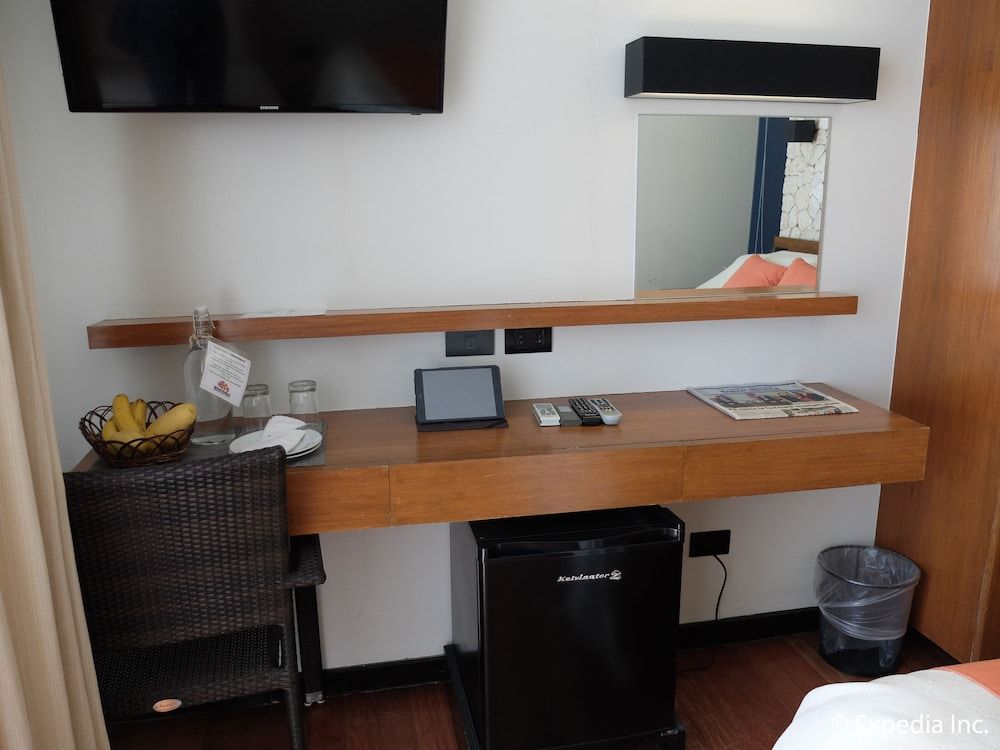 Watercolors Boracay Dive Resort Double Room, 1 Queen Bed, Beachfront (First Floor) 27