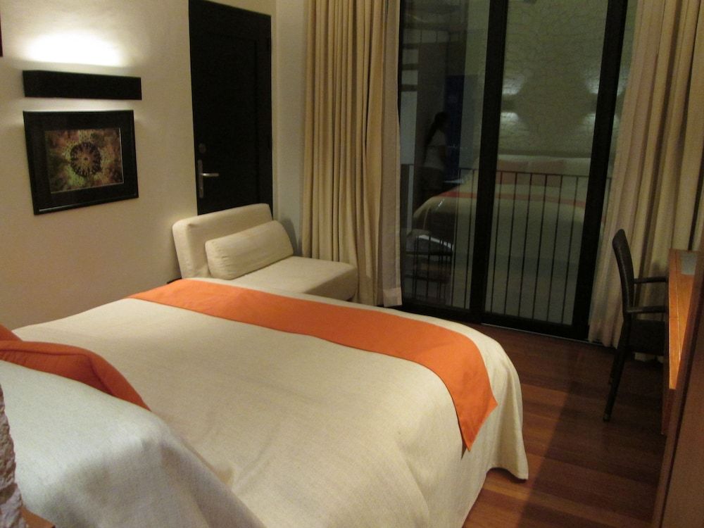 Watercolors Boracay Dive Resort Double Room, City View 2
