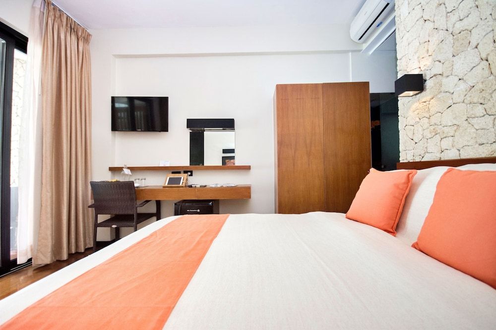 Watercolors Boracay Dive Resort Double Room, City View 13