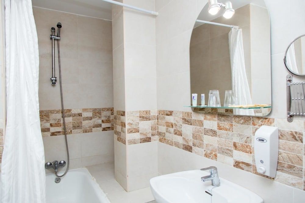 Hotel Marbella Single Room 4