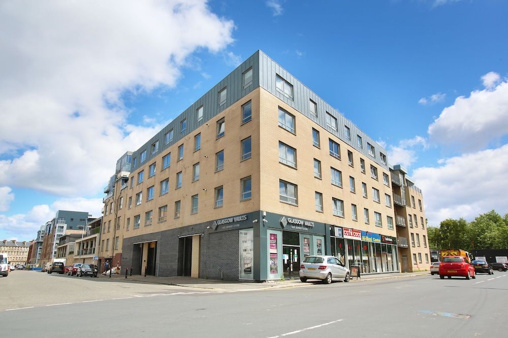 undefined VKM Apartments 4