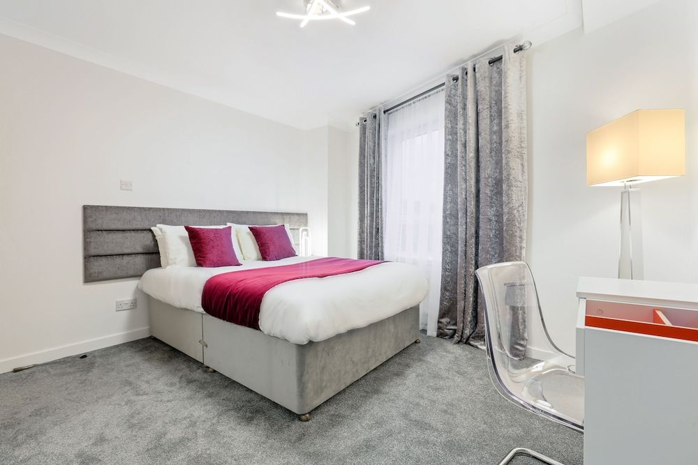 undefined VKM Apartments 8