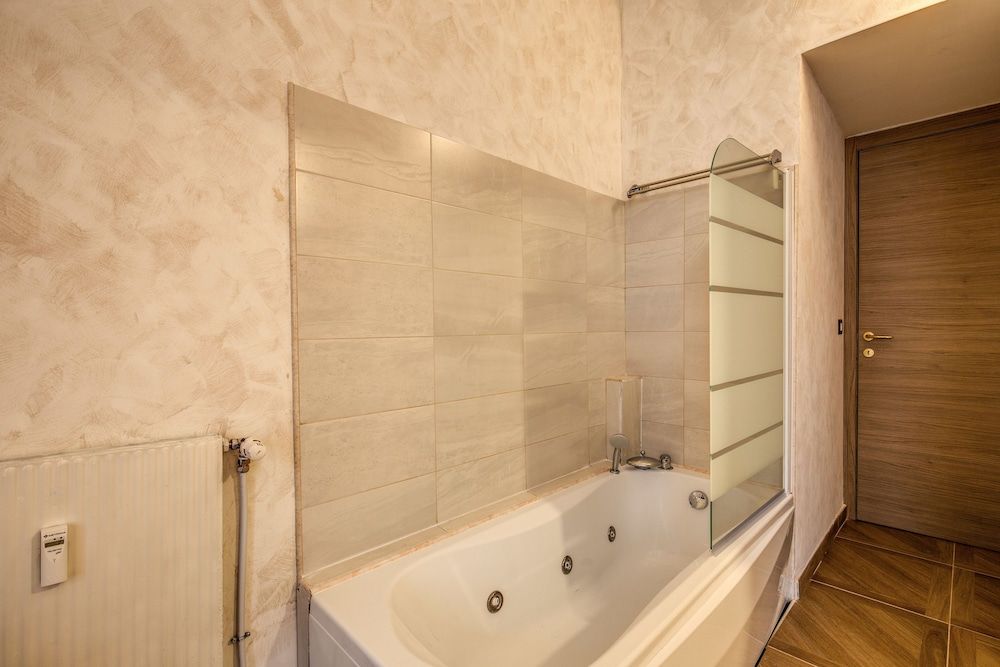 Amici Guesthouse Deluxe Suite 10