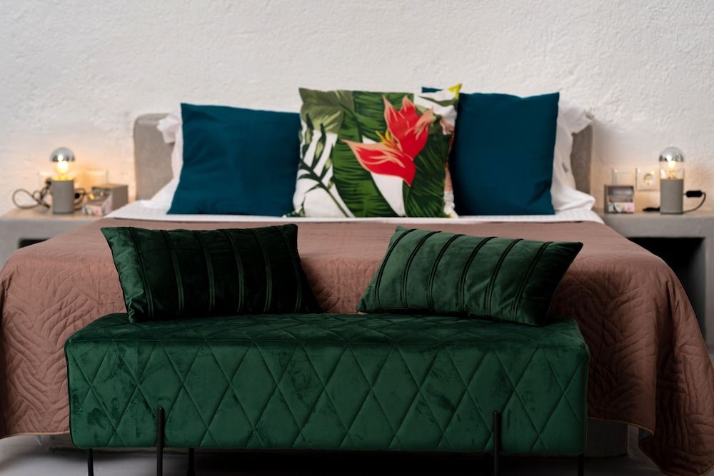 1812 Caves 'n Mansion Luxury Suite 18