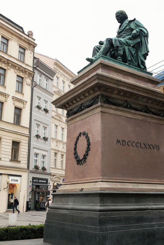 undefined Jungmann 4