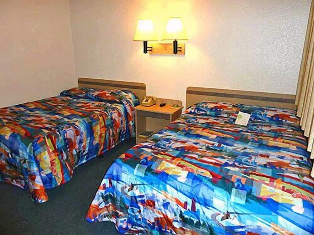 Deluxe Room, 2 Double Beds, Non Smoking, Refrigerator & Microwave